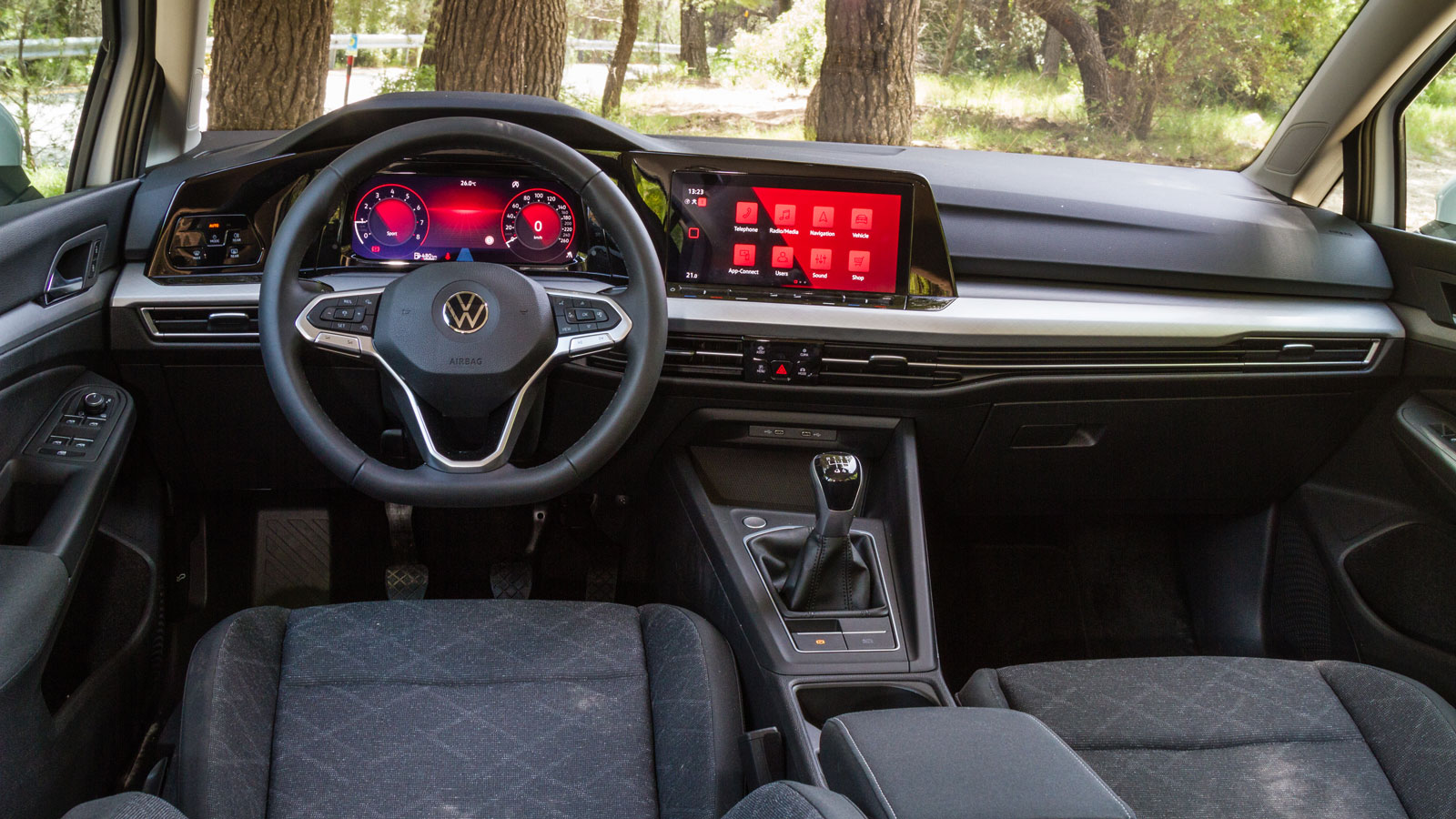 Ford Focus VS VW Golf: Ίδιο κόστος, διαφορετικές σχολές