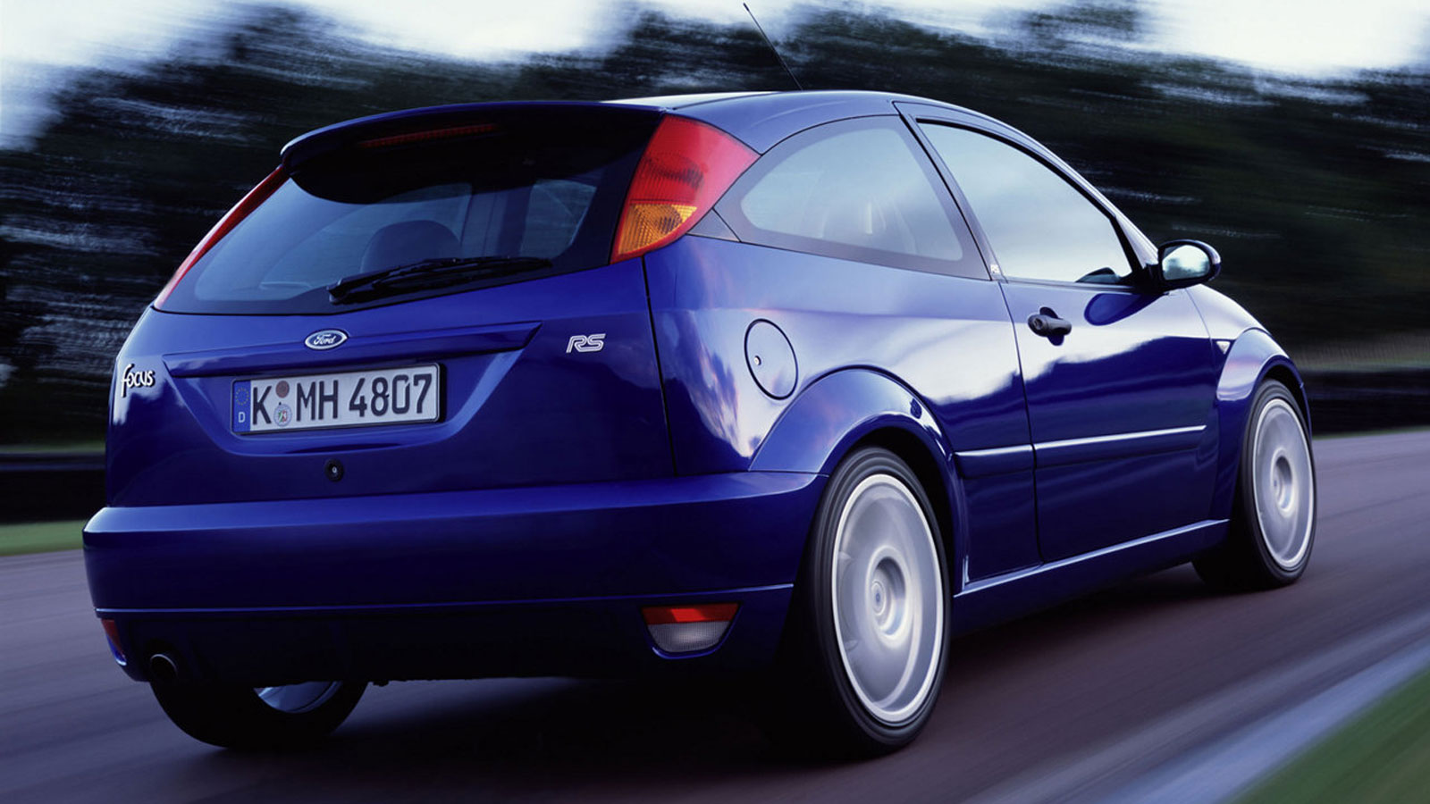 Ford Focus RS Mk1: Το πρώτο «τούμπανο» Focus γίνεται 20 χρονών