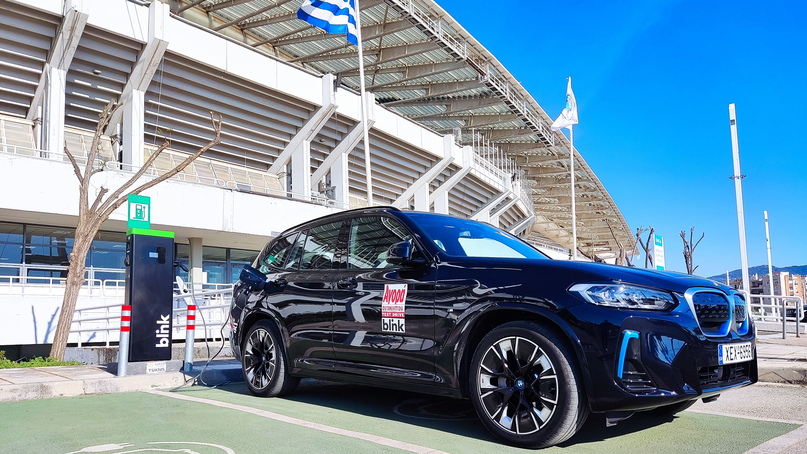 To BMW iX3 όταν συνδεθεί σε σταθμό υψηλής ισχύος 150kW, μπορεί να φτάσει από το 0 στο 80% σε 34 λεπτά ή να αποκτήσει 100χλμ αυτονομία σε 10 λεπτά