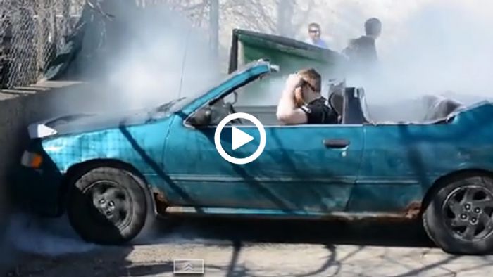 Γιατί ρε παιδιά δεν σπάει αυτό το Nissan; [video]