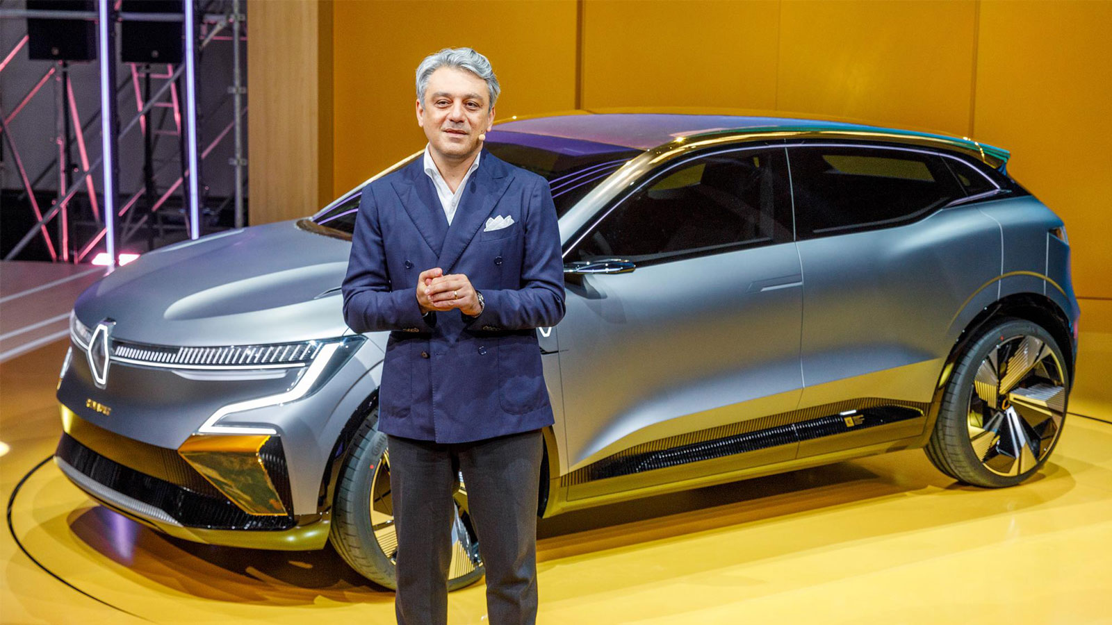 Renault: Δεν είμαστε ακόμα έτοιμοι για την ηλεκτροκίνηση