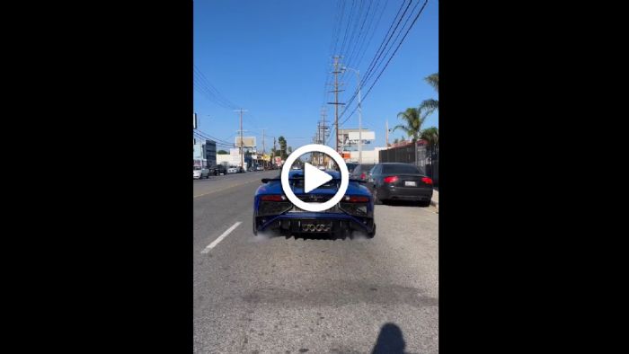 Ρίγος ανατριχίλας από V12 με «αλήτικη» εξάτμιση [video]