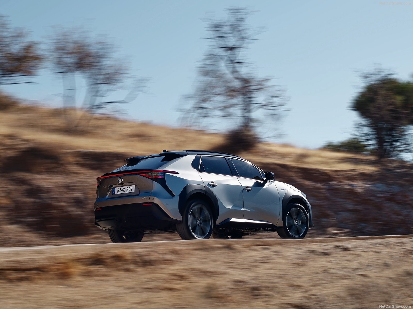 Το Toyota bZ4X «προσγειώνεται» Ευρώπη