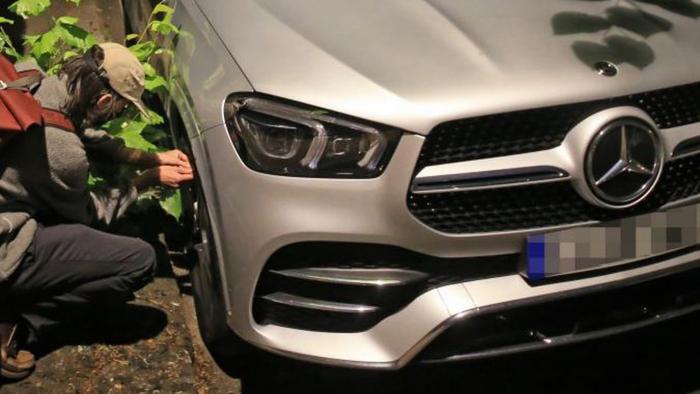 Χαρακώνουν SUV για την κλιματική αλλαγή 