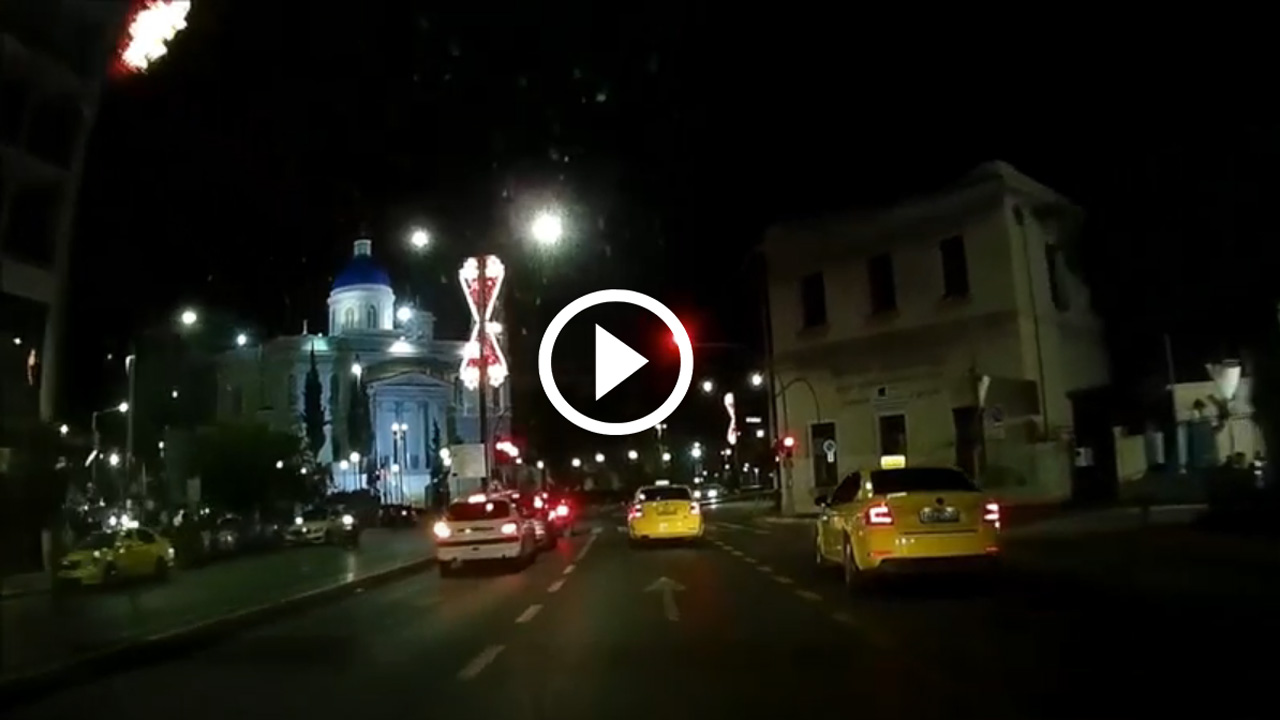 Γιαλαντζί επαγγελματίες περνάνε χύμα με κόκκινο στο λιμάνι Πειραιά [video]