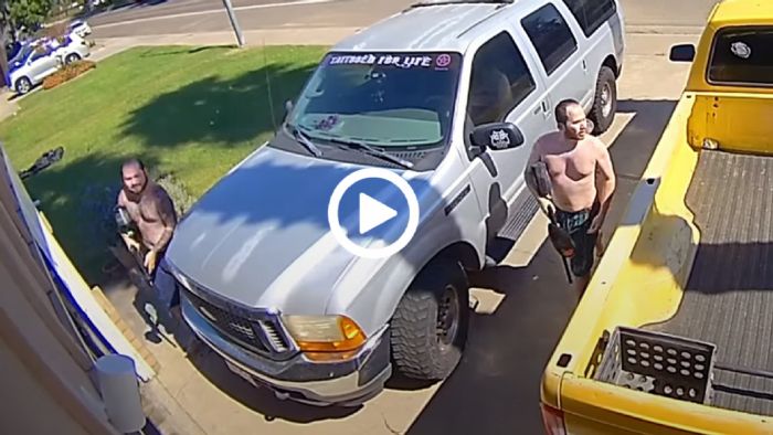 Από κλεφτρόνια έγιναν κοτόπουλα σε 2 δευτερόλεπτα [video]