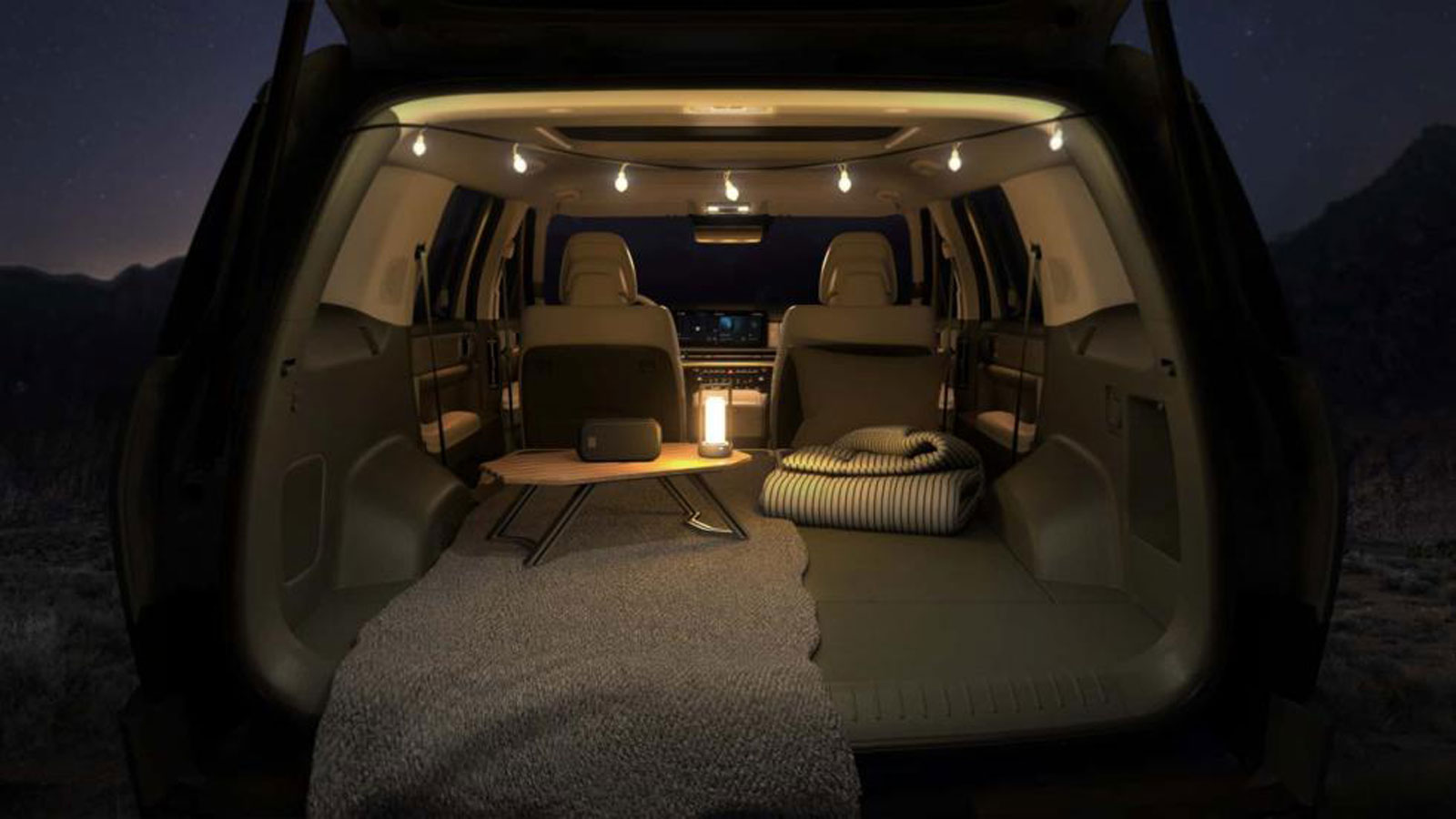 Νέο Hyundai Santa Fe: Το νέο SUV κάνει πρεμιέρα στις 10 Αυγούστου.