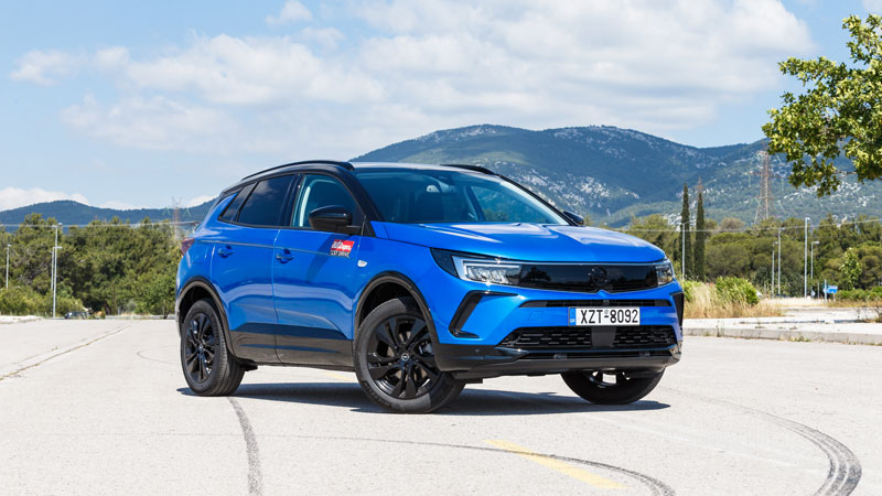 Opel Grandland diesel 130 PS: Κάνεις 1.325 χλμ με 1 γέμισμα!