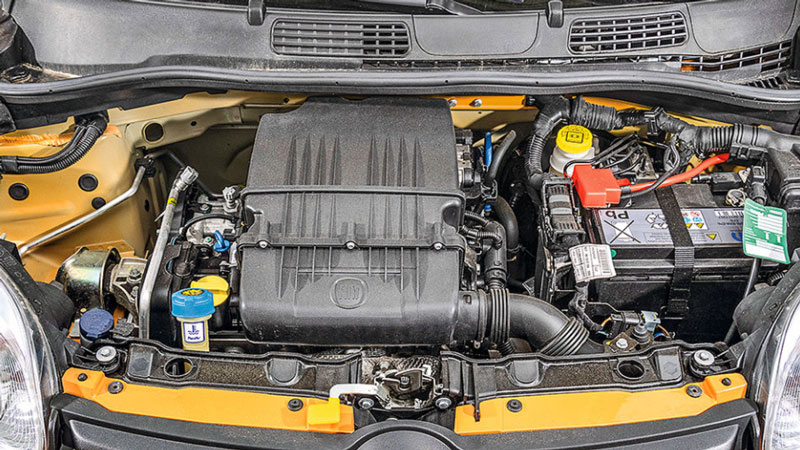 Fiat Panda 5ετίας με μέση τιμή 10.000 ευρώ: Αξίζει τα λεφτά του;