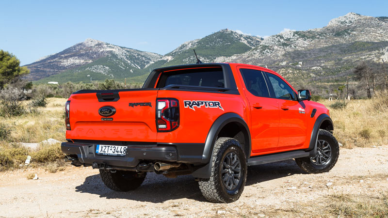 Το πραγματικό, «κτηνώδες» πρόσωπο του Ford Ranger Raptor φαίνεται εκτός δρόμου