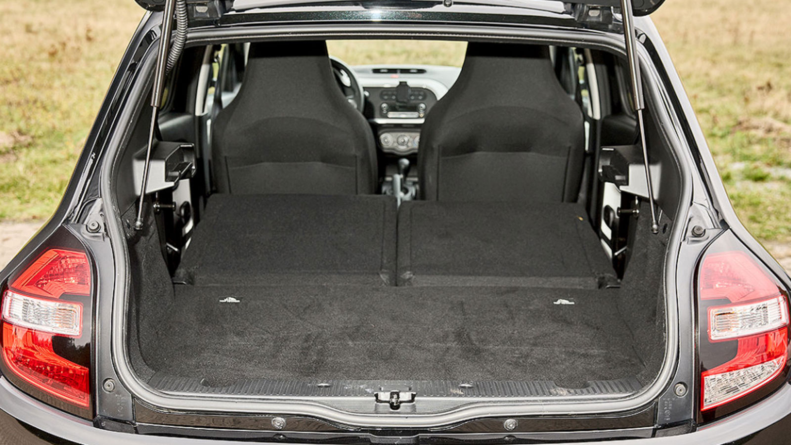 Renault Twingo: Το μοναδικό πισωκίνητο μίνι, αξίζει μεταχειρισμένο;