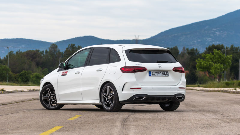 Mercedes B200: Ήπια υβριδική, 163 PS και τιμή 43.950 ευρώ