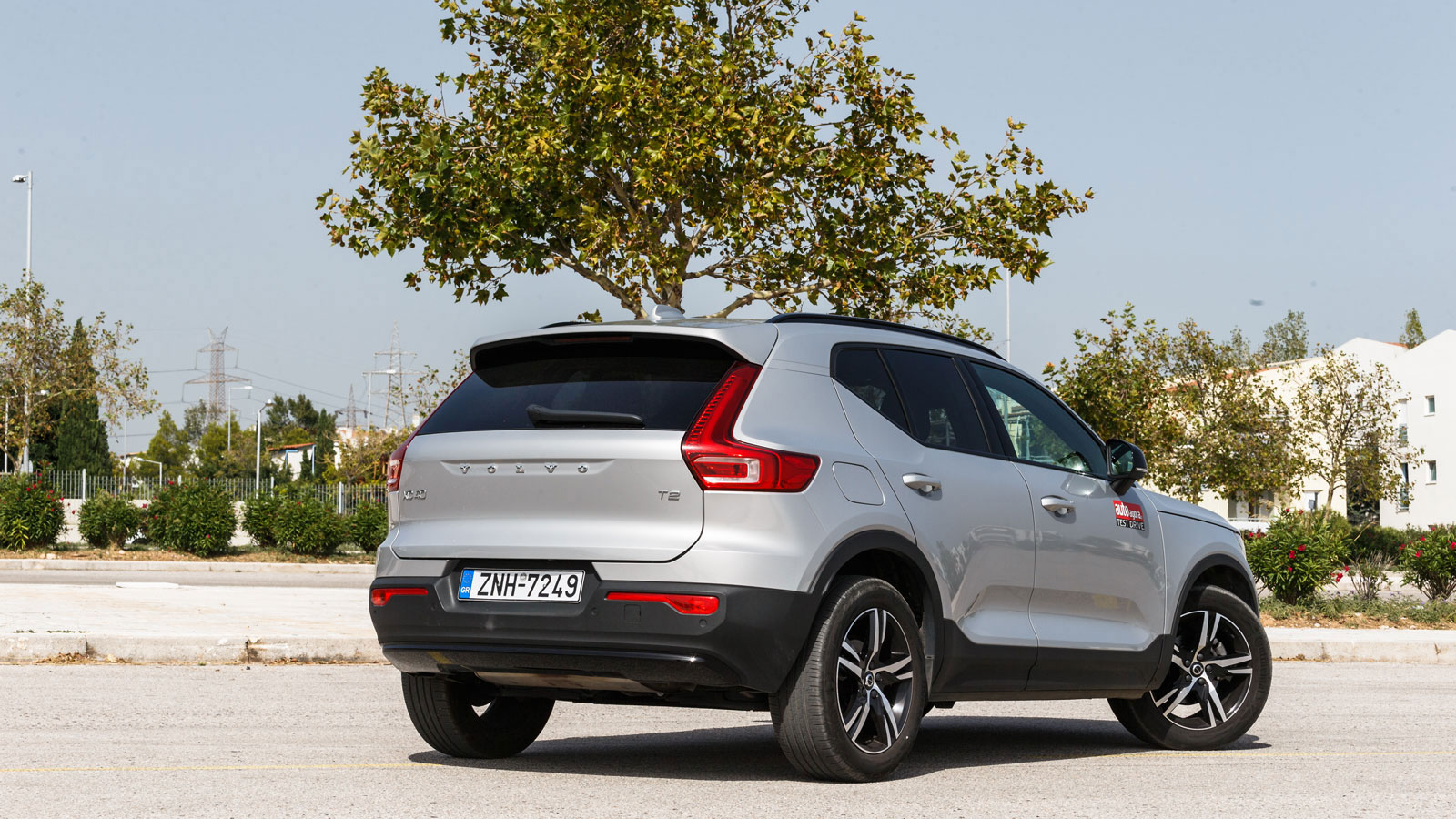 Alfa Romeo Tonale  Automatic 130ps VS Volvo Xc40 Automatic 129ps Βαθμολογίες. Ποιο είναι καλύτερο σε κατανάλωση, χώρους, επιδόσεις, εγγυήσεις.