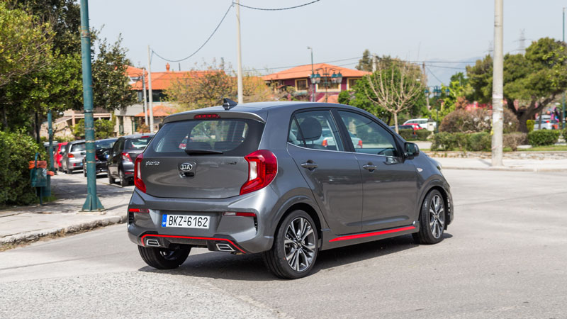 Fiat Panda VS Kia Picanto Βαθμολογίες. Ποιο είναι καλύτερο σε κατανάλωση, χώρους, επιδόσεις, εγγυήσεις;