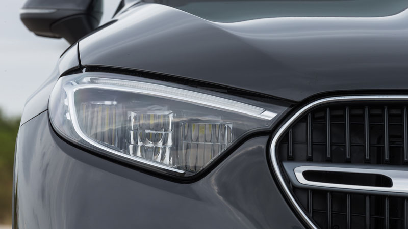 Mercedes GLC 300 de: Premium «κυρία» με 110 χλμ ηλ. αυτονομία