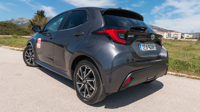 Toyota Yaris Hybrid 116ps VS Volkswagen Polo 95ps Βαθμολογίες. Ποιο είναι καλύτερο σε κατανάλωση, χώρους, επιδόσεις, εγγυήσεις.