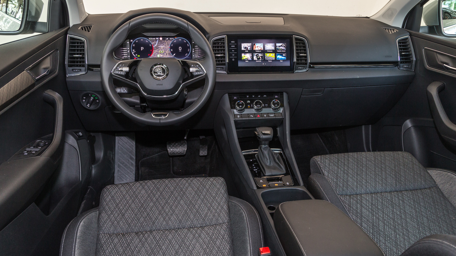 Citroen C5 Aircross VS Skoda Karoq: Τι περιλαμβάνεται στον εξοπλισμό άνεσης και ασφαλείας;