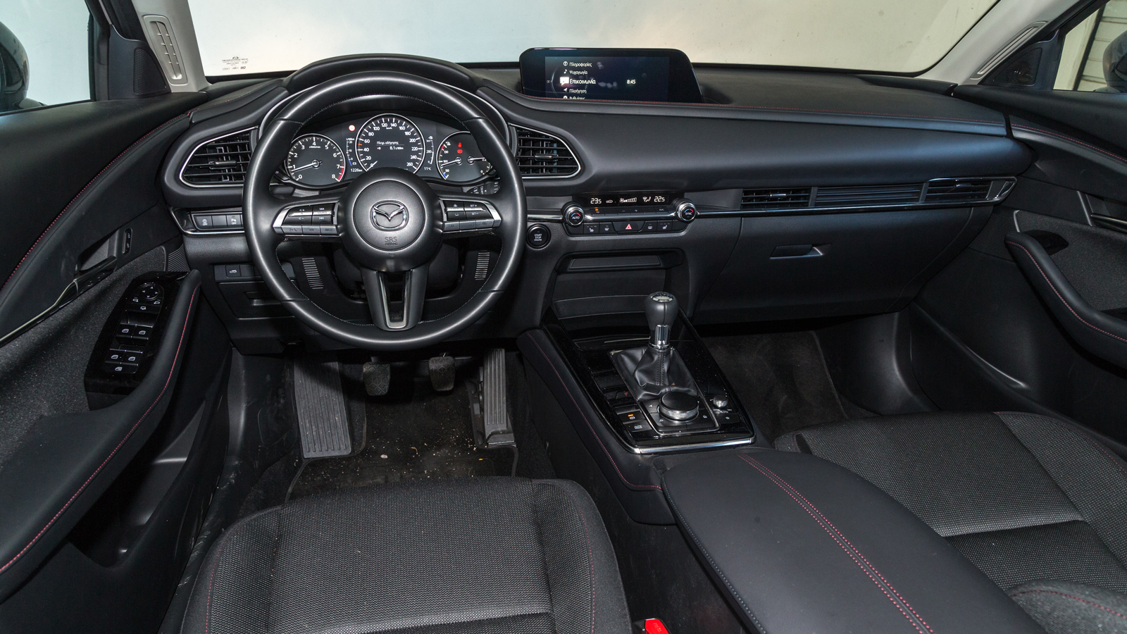 Cupra Formentor VS Mazda CX-30: Τι περιλαμβάνεται στον εξοπλισμό άνεσης και ασφαλείας;