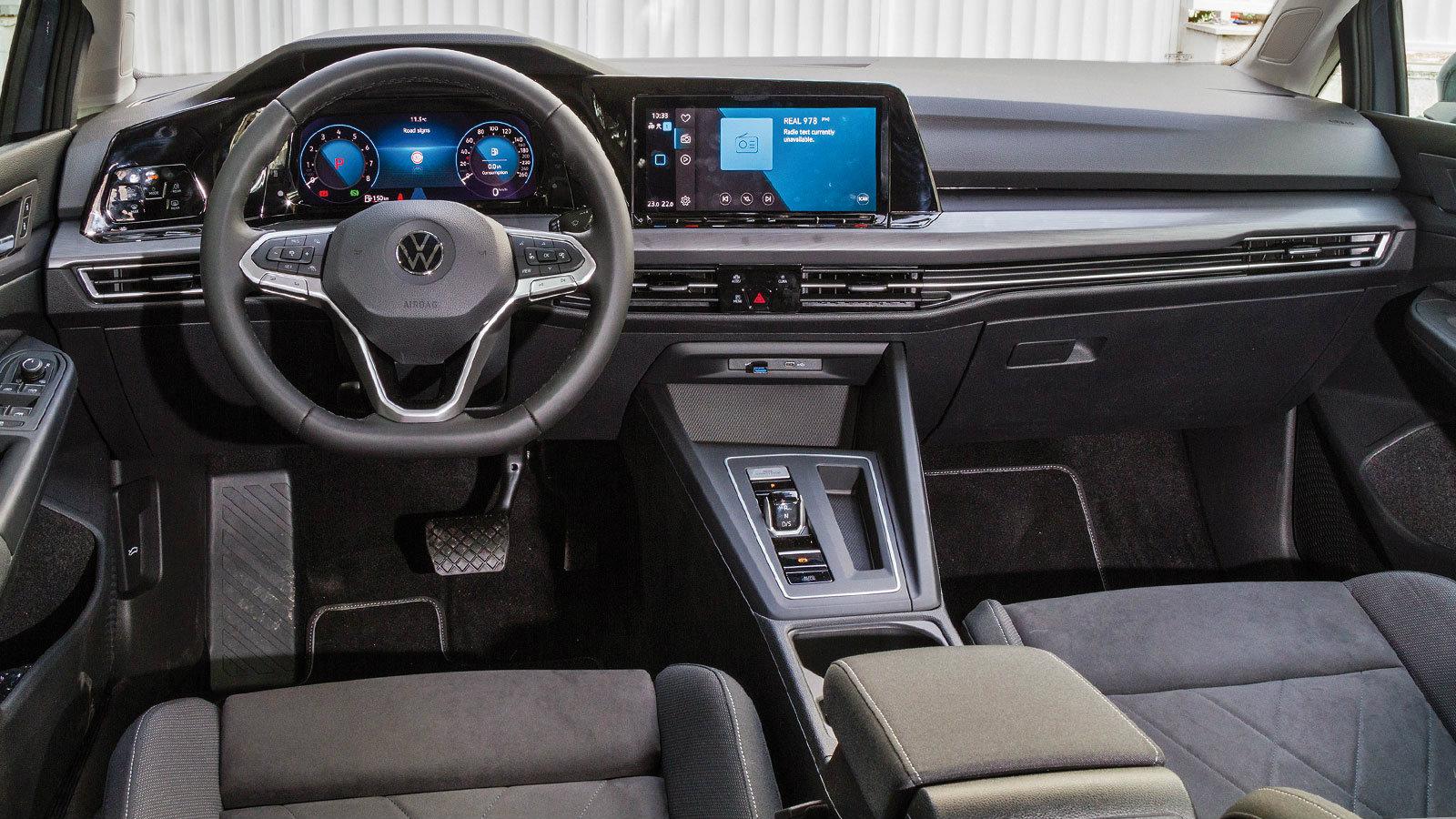 Hyundai i30 VS VW Golf: Ποιο ξεχωρίζει σε εξοπλισμό ασφαλείας και άνεσης;