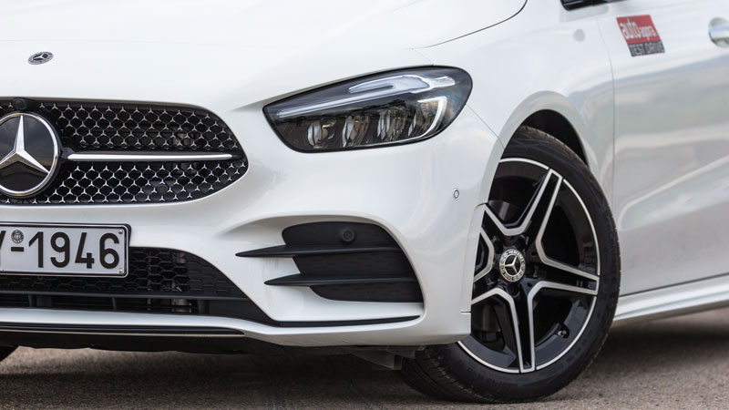 Mercedes B200: Ήπια υβριδική, 163 PS και τιμή 43.950 ευρώ