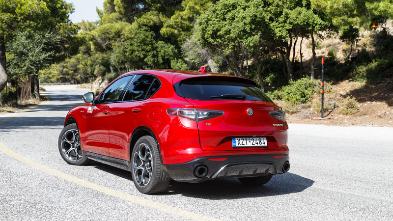 Πίσω οι αλλαγές είναι σαφώς πιο διακριτικές και δύσκολα φαίνονται από το μη μυημένο μάτι