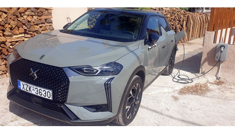 Επιλέγουμε το δίκτυο της Blink για να φορτίζουμε τα αμιγώς ηλεκτρικά και Plug-In υβριδικά μοντέλα που δοκιμάζουμε, μιας και με πάνω από 380 θέσεις παν