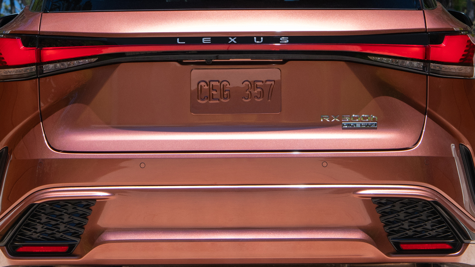 Lexus RX500h: Το υβριδικό luxury ιαπωνικό SUV που τα έχει όλα