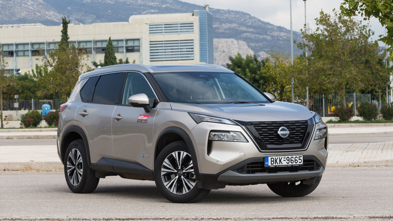 Το Nissan Χ-Trail είναι εκ φύσεως επιβλητικό, με τη σχεδίαση του να είναι ο ορισμός του καθαρόαιμου SUV, κλείνοντας στο μάτι σε όσους οικογενειάρχες α