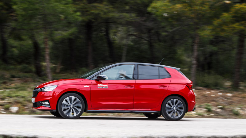 Οι 150 ίπποι του κινητήρα δίνουν αρκετές καλές επιδόσεις στη Fabia, με το 0-100 χλμ./ώρα να ολοκληρώνεται σε 8,3 δλ.