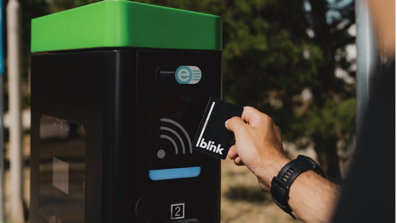 Όπου κι αν πας, έχει Blink