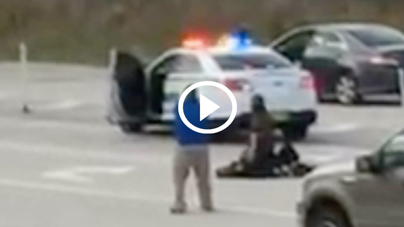 Σκότωσε ύποπτο εγκληματία για να σώσει αστυνομικό [video]