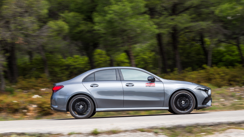 Σε μια εποχή που τα sedan εξαφανίζονται στο βωμό των SUV, η Mercedes παραμένει πιστή στις αρχές της