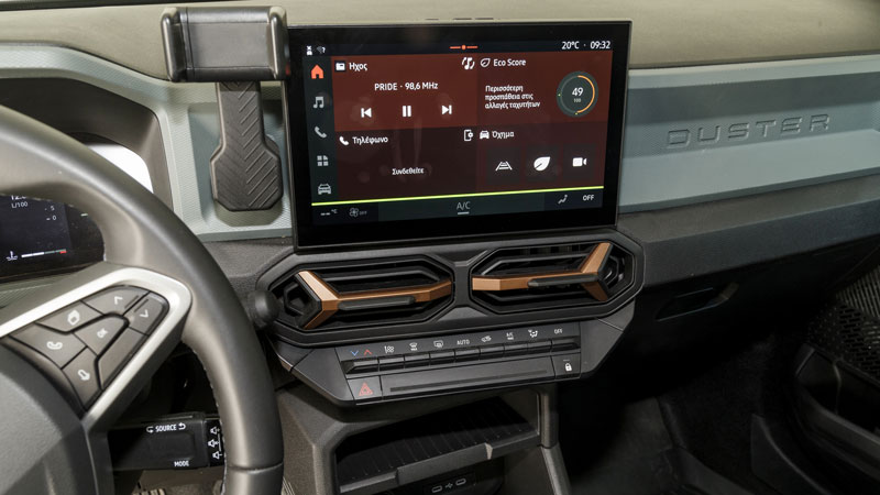 Η καμπίνα είναι πιο μοντέρνα και πιο ευρύχωρη