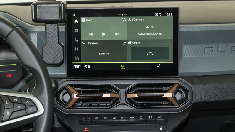 Τεχνολογικές αναβαθμίσεις και πιο ευρύχωρο πίσω κάθισμα