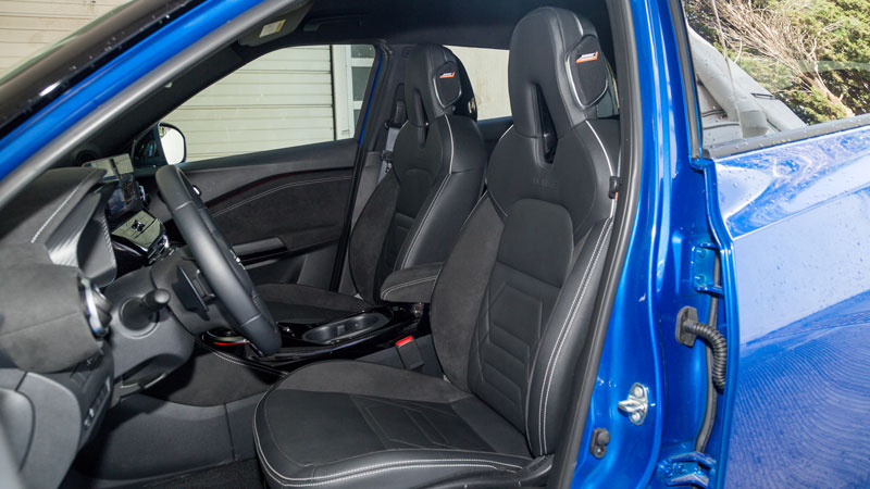 Πόσο καλό είναι το ανανεωμένο Nissan Juke σε εξοπλισμό άνεσης και ασφαλείας;