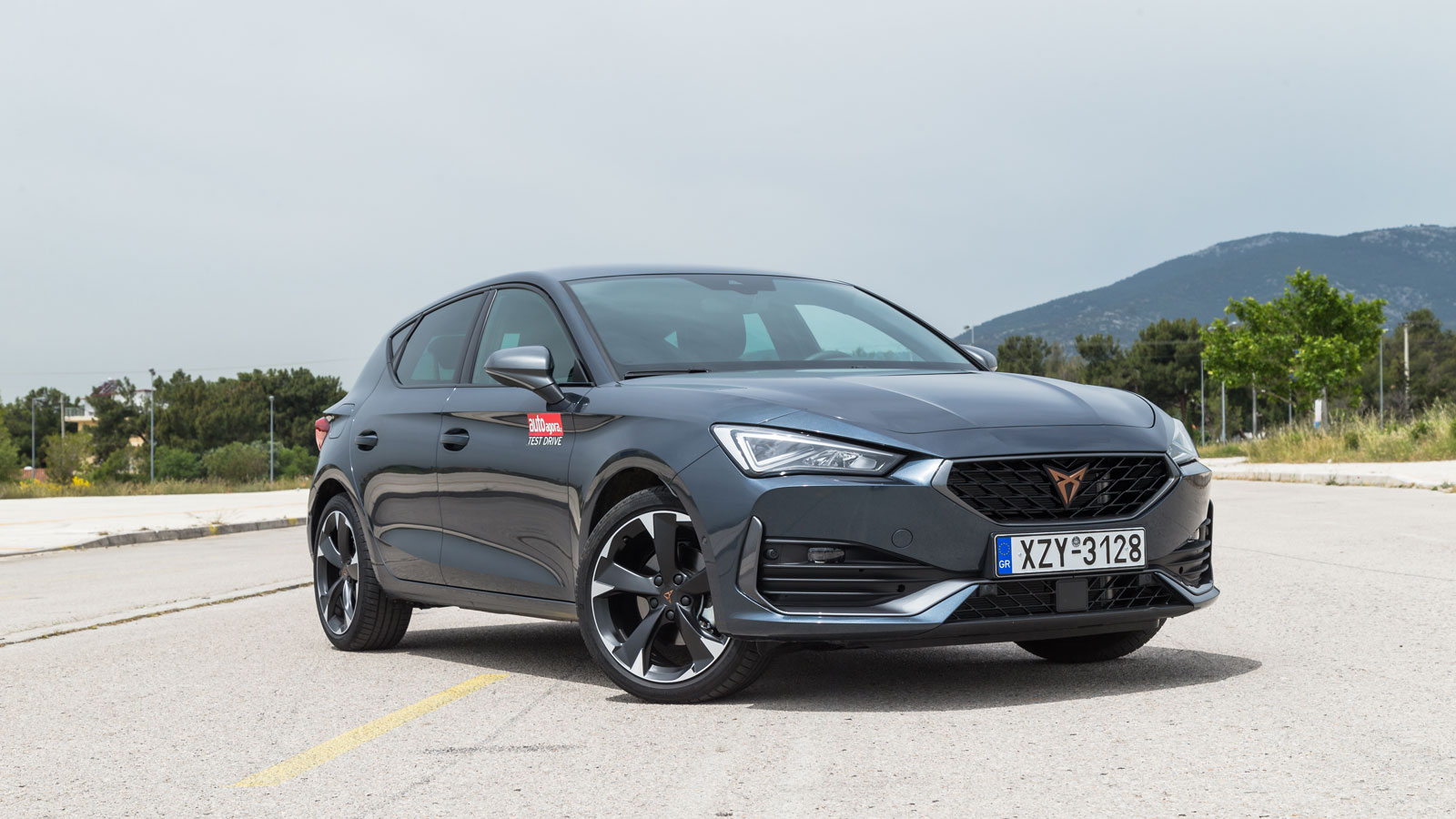 Cupra Leon VS Toyota Corolla Συγκριτικό