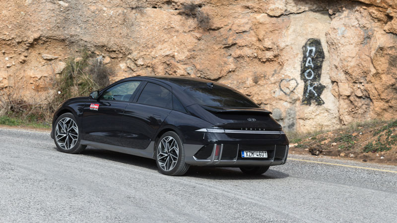 Hyundai Ioniq 6: Μπορεί η Hyundai να μπει σφήνα στα ηλεκτρικά;