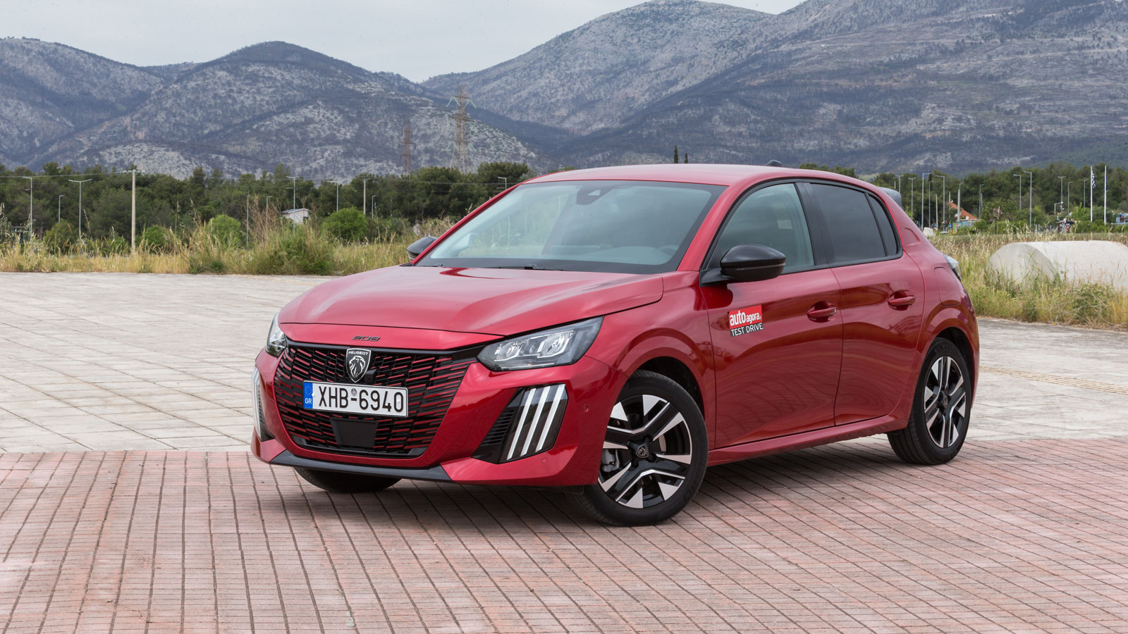 Peugeot 208 VS Volkswagen Polo Συγκριτικό