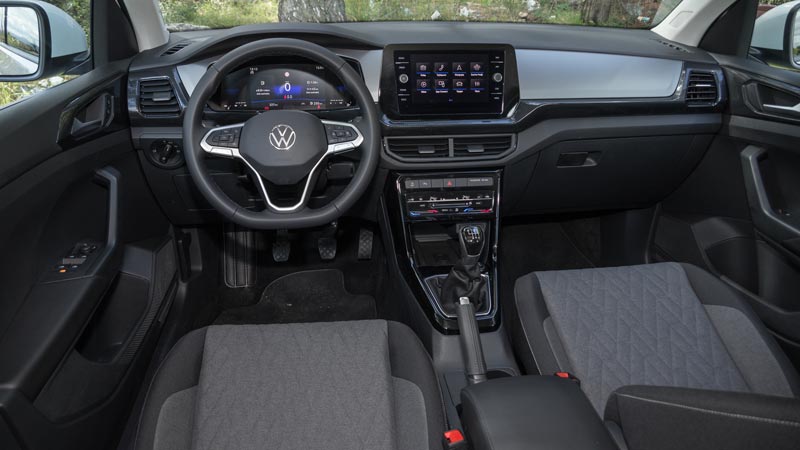 Peugeot 2008 VS Volkswagen T-Cross. Ποιο ξεχωρίζει σε εξοπλισμό ασφάλειας και άνεσης;