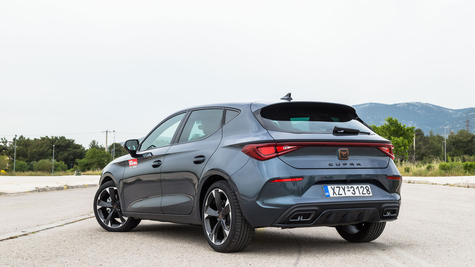 Cupra Leon VS Toyota Corolla Συγκριτικό