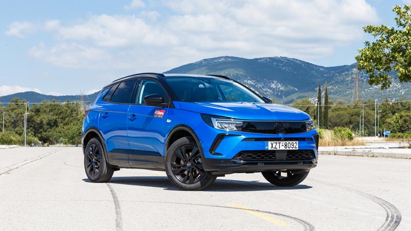 Nissan Qashqai VS Opel Grandland Βαθμολογίες. Ποιο είναι καλύτερο σε κατανάλωση, χώρους, επιδόσεις, εγγυήσεις;