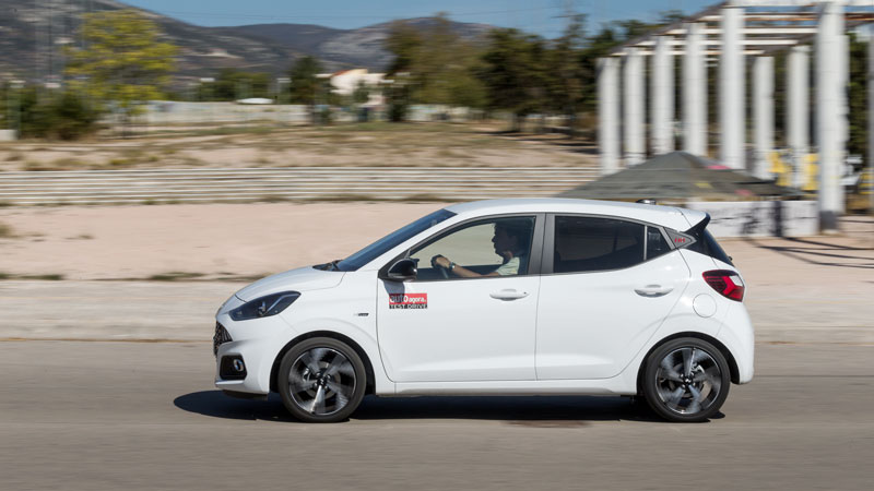 Ο κινητήρας των 79 ίππων είναι «ζωντανός» και καίει 5,8 λτ/100 χλμ