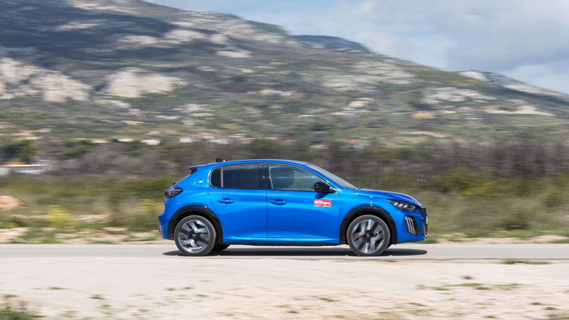 Νέα μπαταρία και κινητήρας με μικρότερη κατανάλωση. Κάνεις 370 χλμ. με 1 φόρτιση