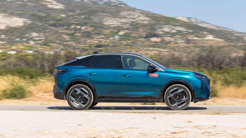 Peugeot e-3008. Τι βαθμό παίρνει σε κατανάλωση, χώρους, επιδόσεις, εγγυήσεις