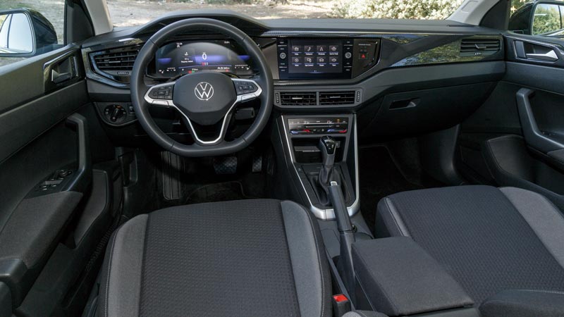 Peugeot 208 VS Volkswagen Polo. Ποιο ξεχωρίζει σε εξοπλισμό ασφάλειας και άνεσης;