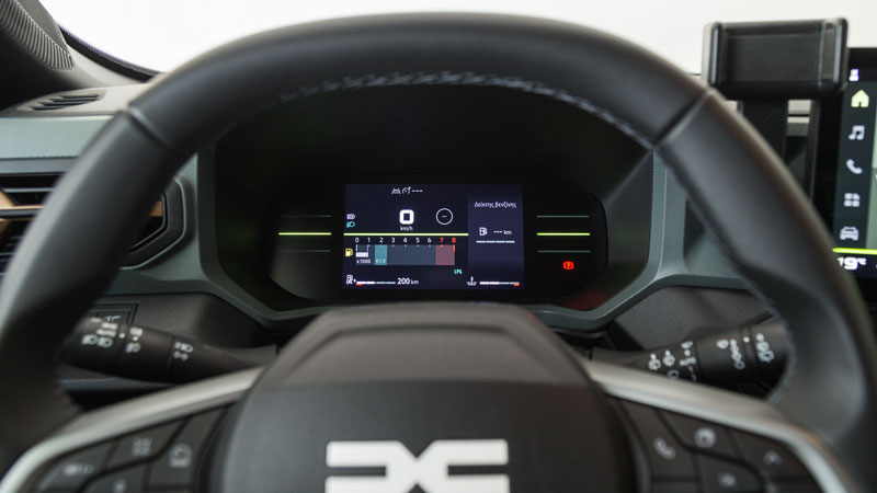 Τεχνολογικές αναβαθμίσεις και πιο ευρύχωρο πίσω κάθισμα