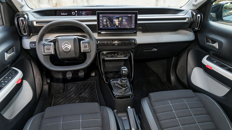 Citroen C3. Πόσο καλό είναι σε εξοπλισμό άνεσης και ασφάλειας.