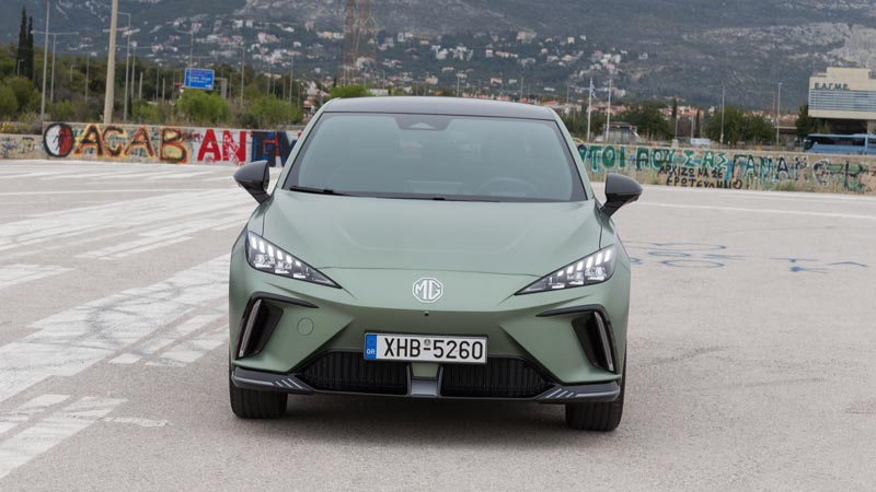 MG MG4. Τι βαθμό παίρνει σε κατανάλωση, χώρους, επιδόσεις, εγγυήσεις.