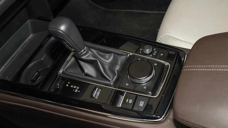 Οι 186 ίπποι προσφέρουν ικανοποιητικές επιδόσεις, με το δυνατό σου σημείο να είναι οι ρεπρίζ, όπου χρειάζεται 4,9 δλ. για το 60-100 χ.α.ω. και 6,4 δλ.