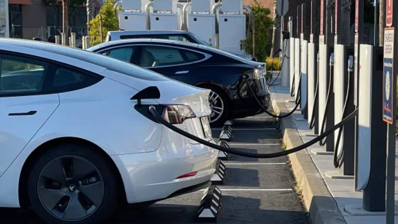 Η Κύπρος εξετάζει την απαγόρευση πρόσβασης σε θερμικά σε περιοχές της